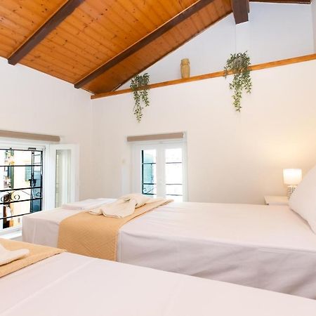 Odisseus Old Town Apartment Corfu  Bagian luar foto
