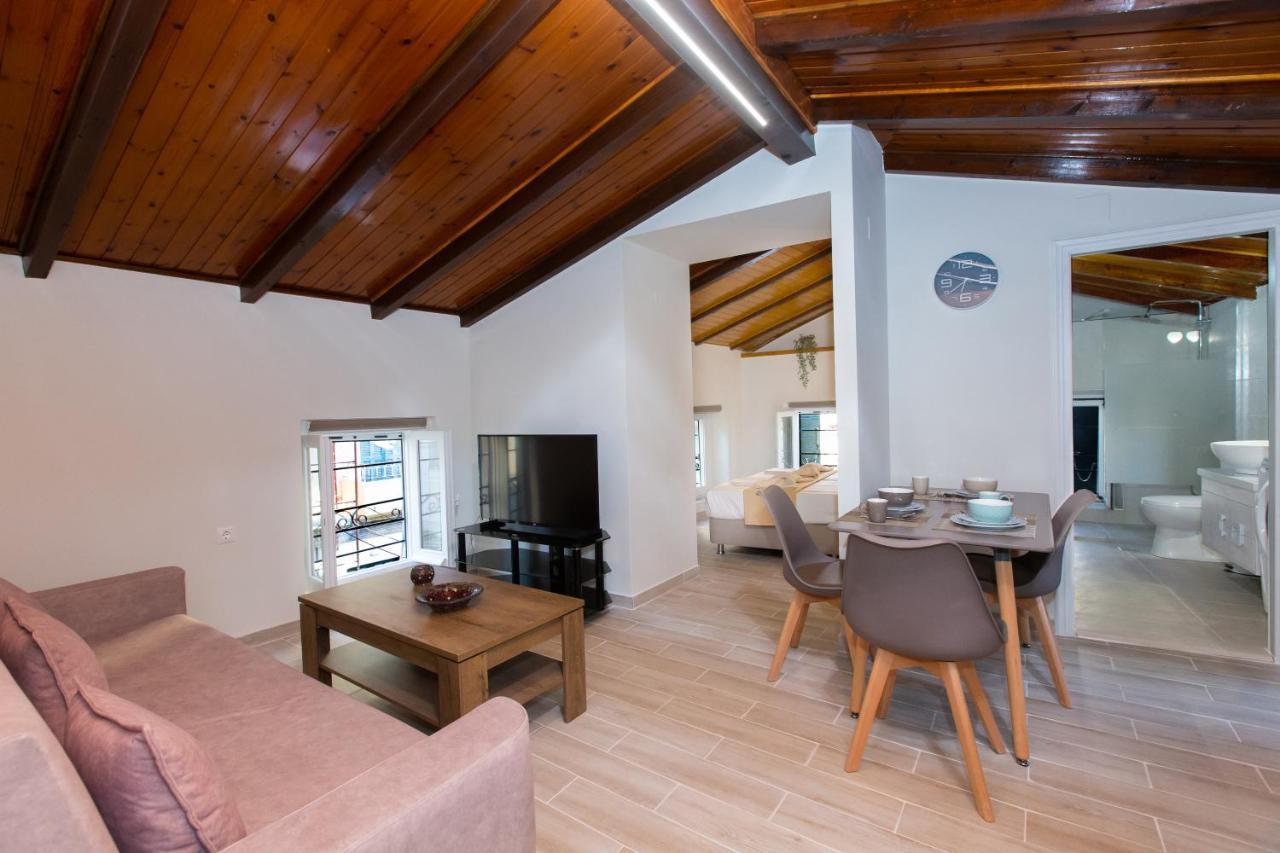 Odisseus Old Town Apartment Corfu  Bagian luar foto