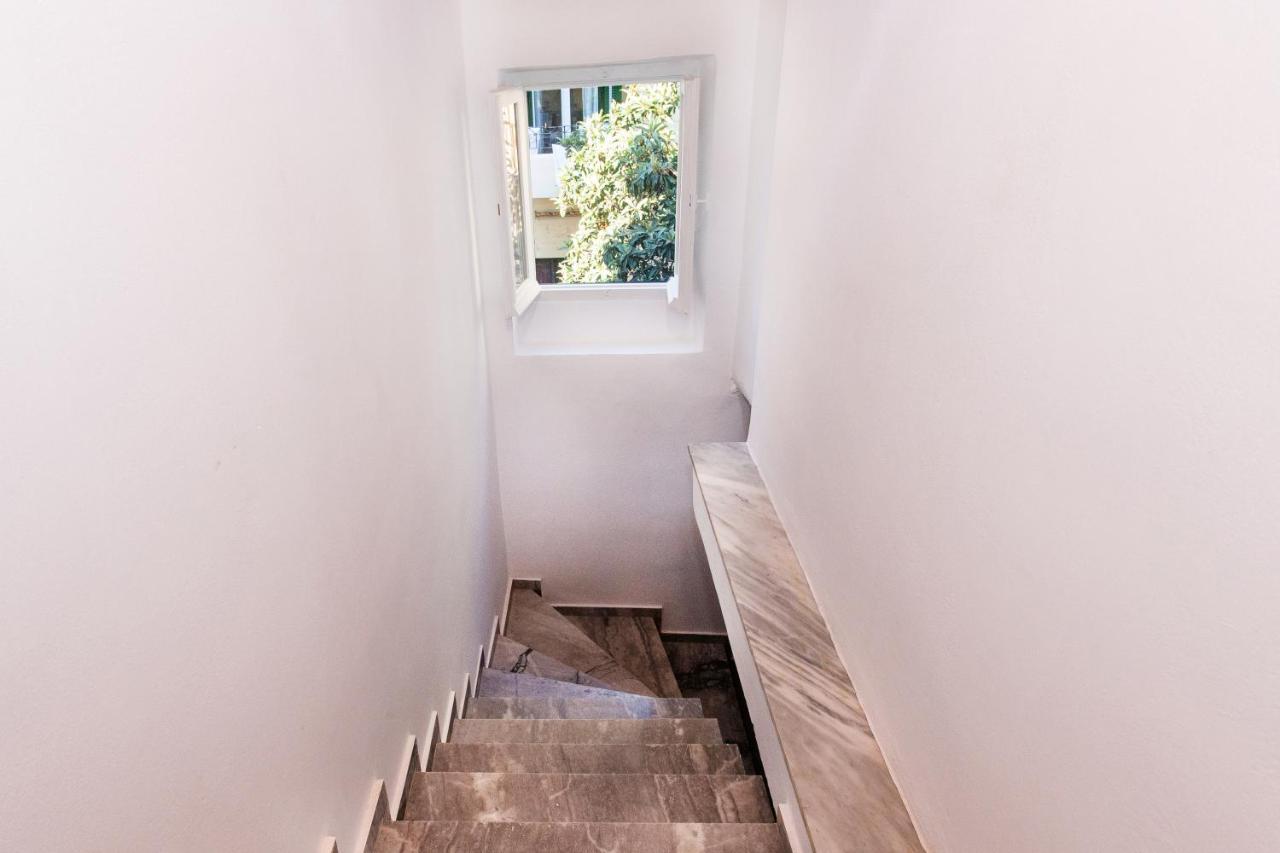 Odisseus Old Town Apartment Corfu  Bagian luar foto