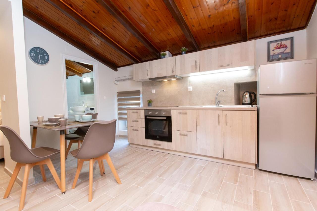 Odisseus Old Town Apartment Corfu  Bagian luar foto